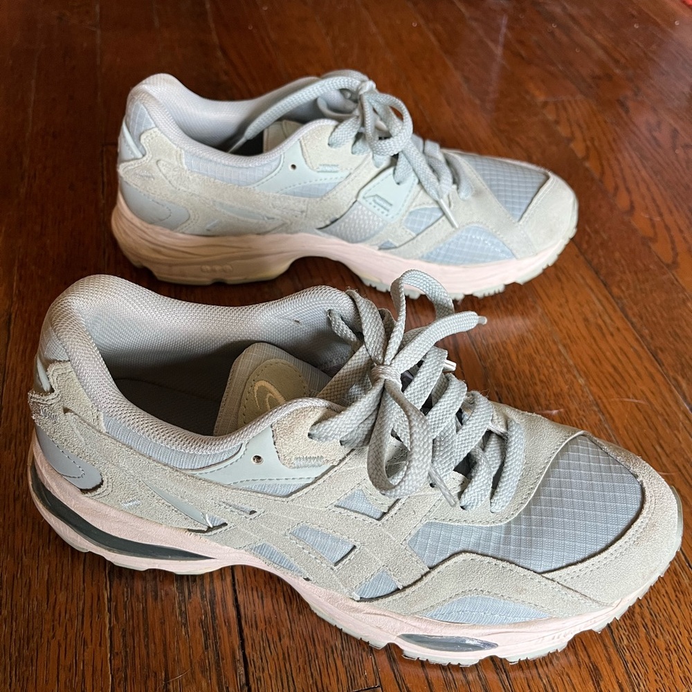 ASICS Women's sneakers suede